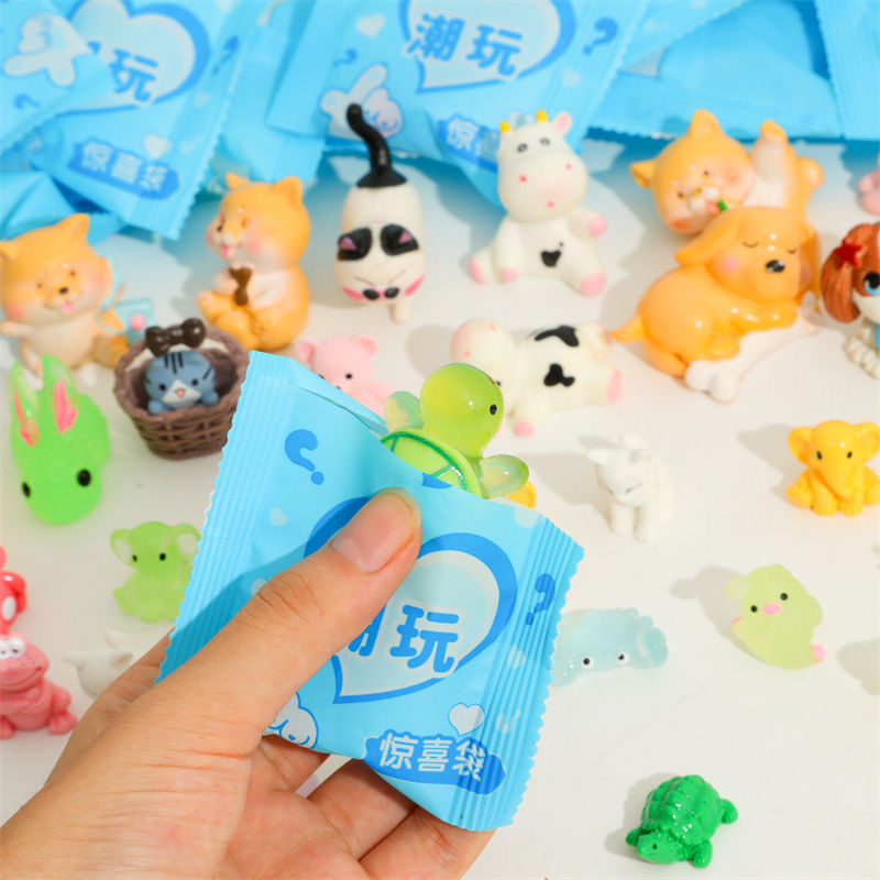 40 Pieces/Set Random Cartoon B – обзор и цена Resin Art Case