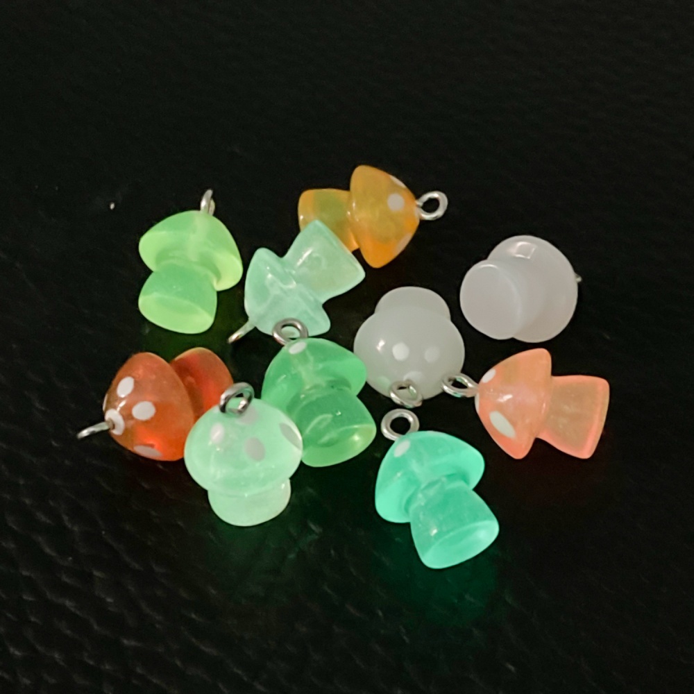 16pcs Luminous Mushroom Charms – обзор и цена Resin Art Jewelry Kit