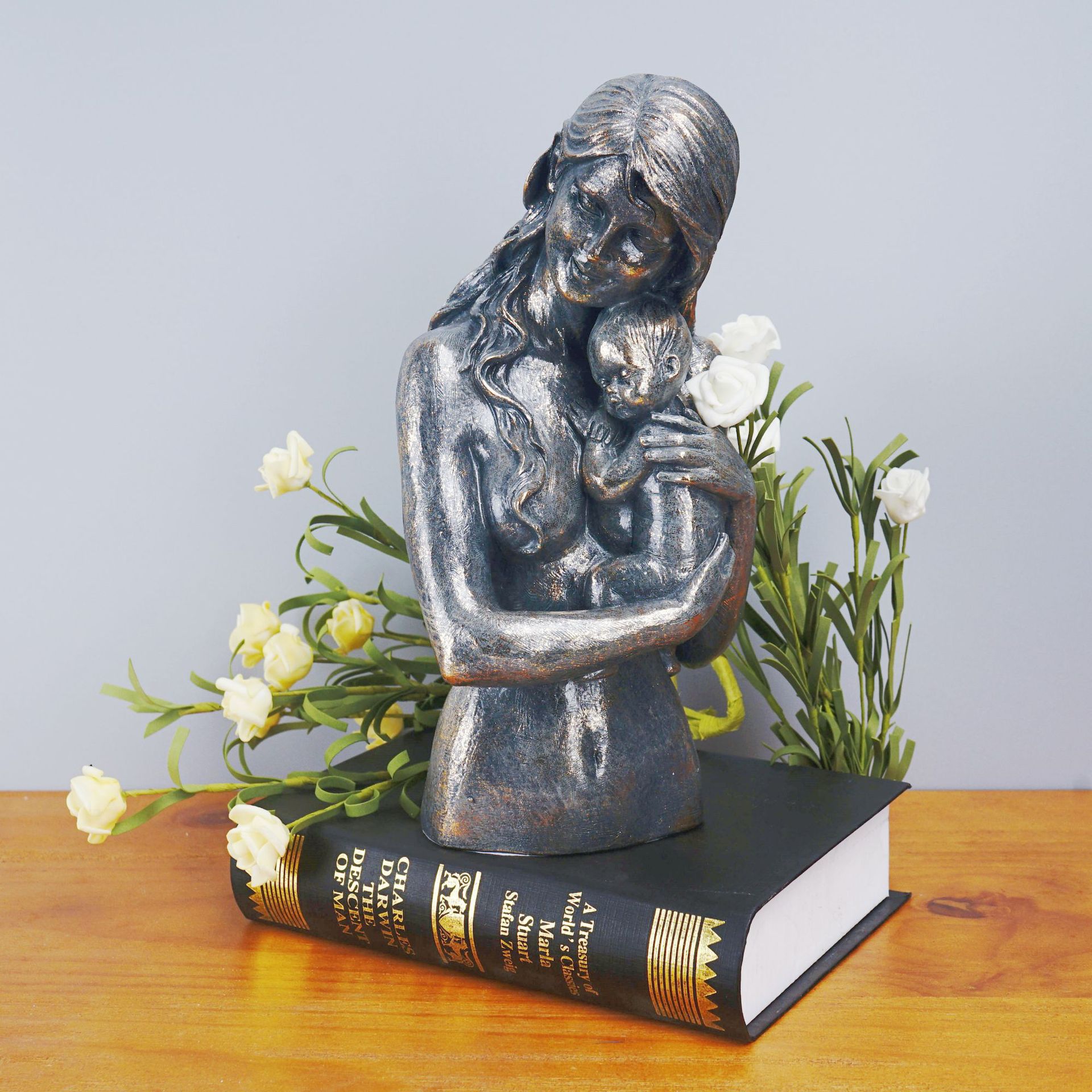 Mother Child Resin Sculpture H – обзор и цена Resin Art Anniversary Gift